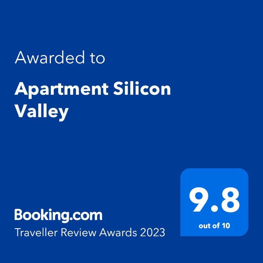 Apartment Silicon Valley Belgrado Esterno foto